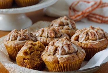 Pumpkin Cinnamon Roll Muffins Recipe