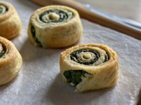 Cheese and Spinach Pinwheels Recipe