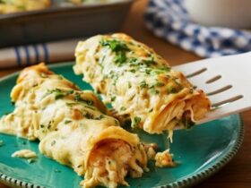 Pioneer Woman Chicken Enchiladas with White Sauce Recipe