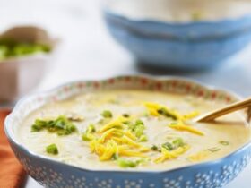 Pioneer Woman Slow Cooker Sausage and Potato Soup Recipe