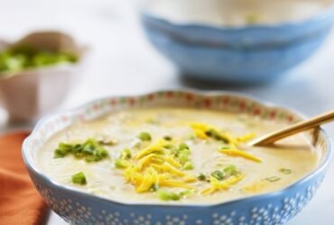 Pioneer Woman Slow Cooker Sausage and Potato Soup Recipe