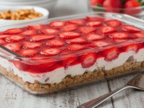Pioneer Woman Strawberry Pretzel Salad Recipe
